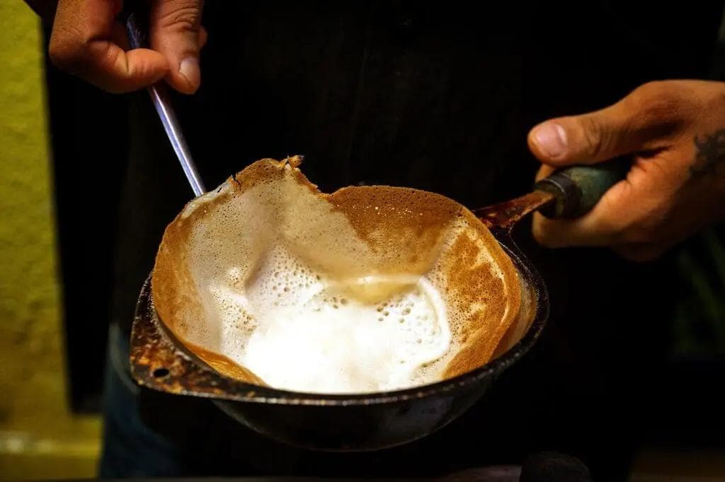The Ultimate Weligama Breakfast Guide: Coconut Roti, Dhal Curry, and More