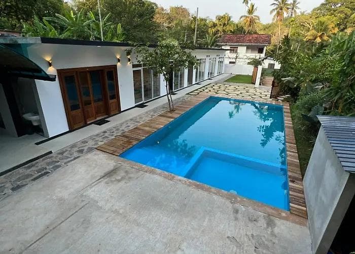 Wake N Flow, Weligama